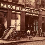 A la « maison de l'Agriculture », le paysan y trouve engrais, semences et matériel